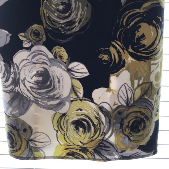 Very nice lime green/gray/white/black Dress - Picture 4 of 5